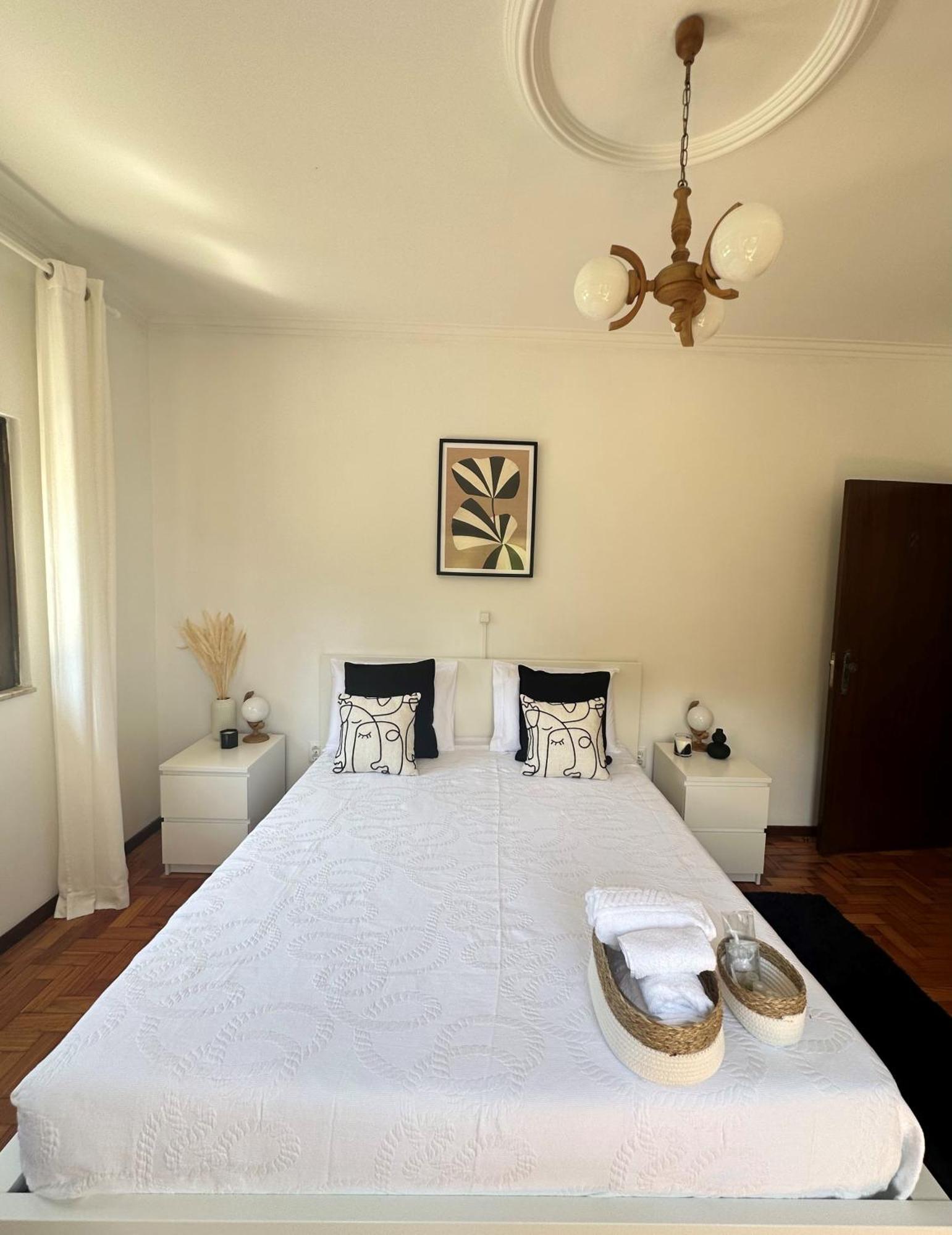 Vila Guia In Valdreu Braga Extérieur photo